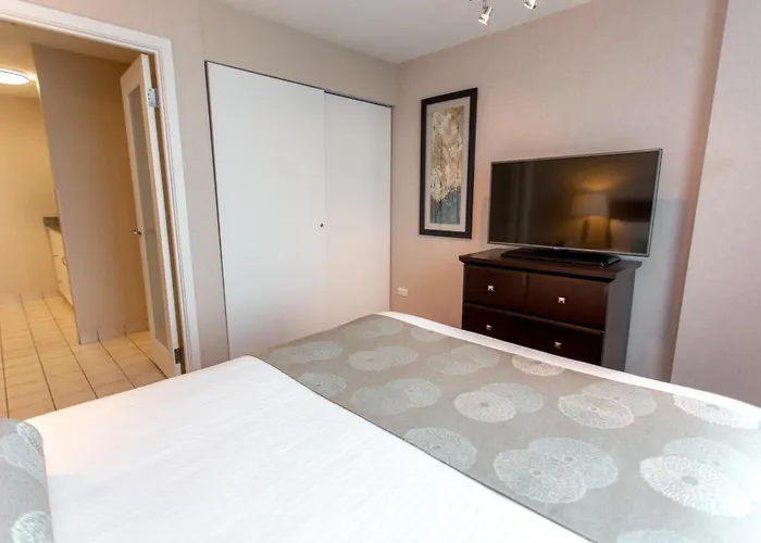 Campus Tower Suite Hotel