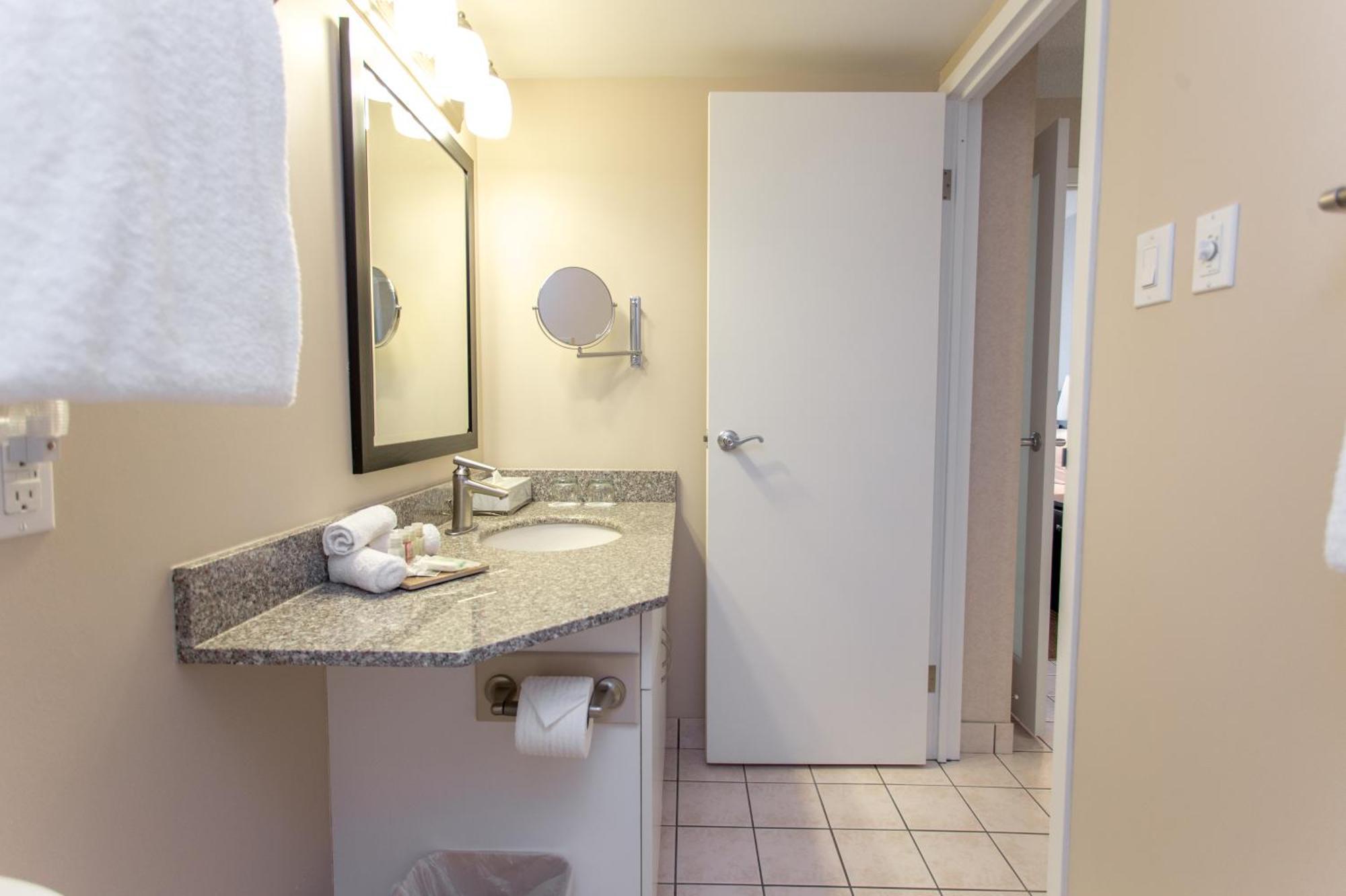 Campus Tower 3* Edmonton